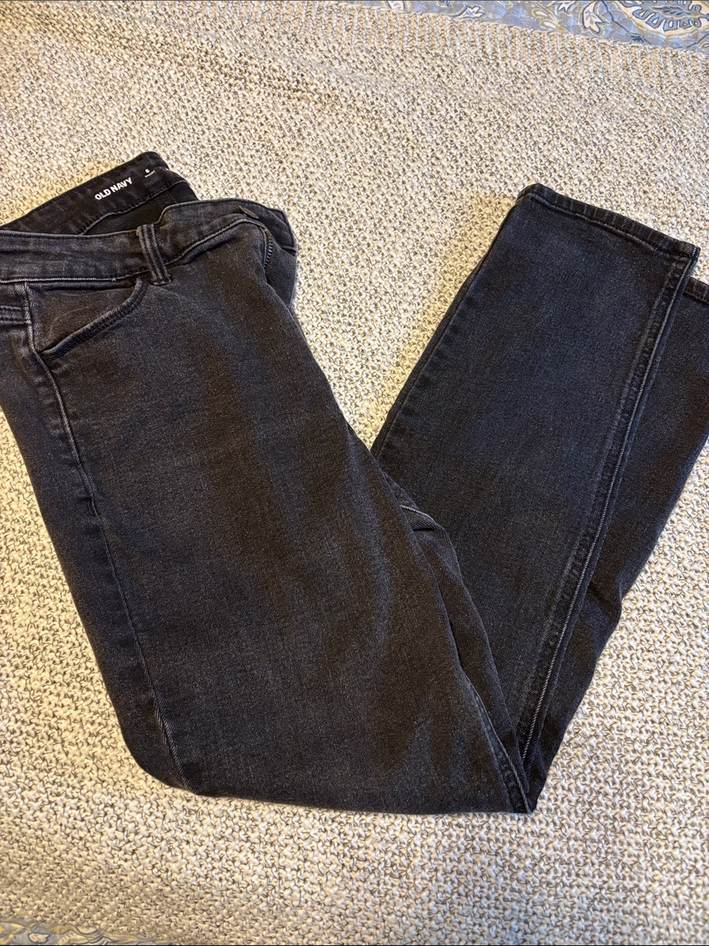 Old Navy women’s Black Wow Straight Jeans